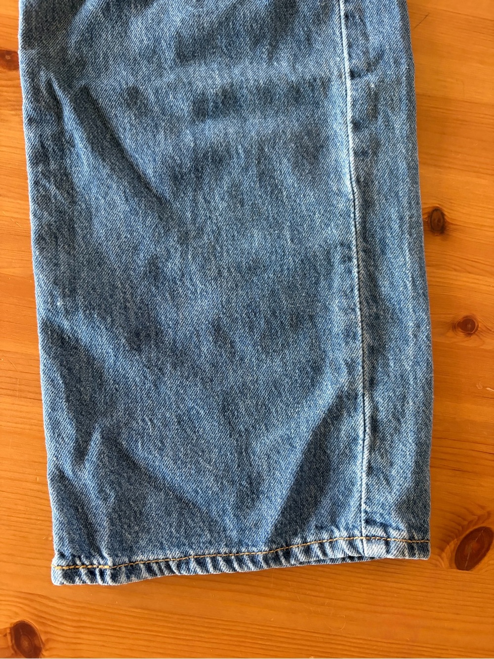 Levi's High Waisted Straight Leg Medium Wash Blue Jeans Size 24 - Picture 10 of 12